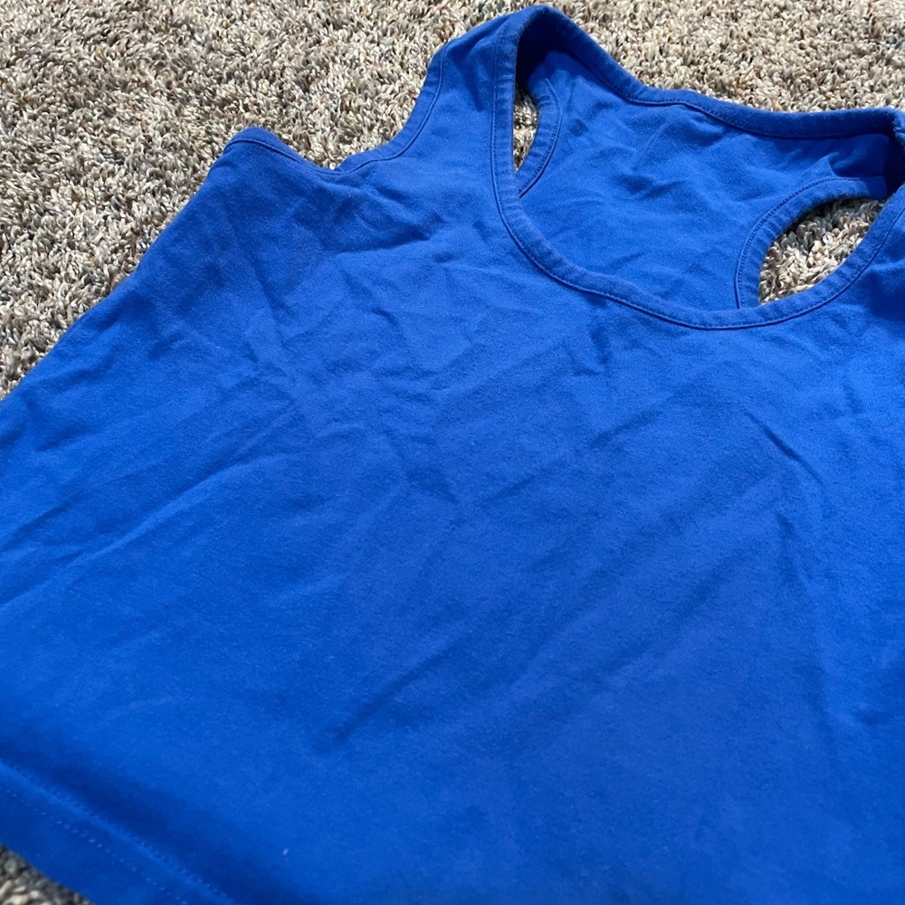 Blue tank - Picture 2 of 3
